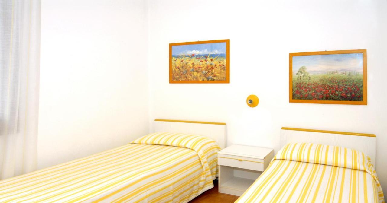 Onda Blu Apartment Bibione Bagian luar foto