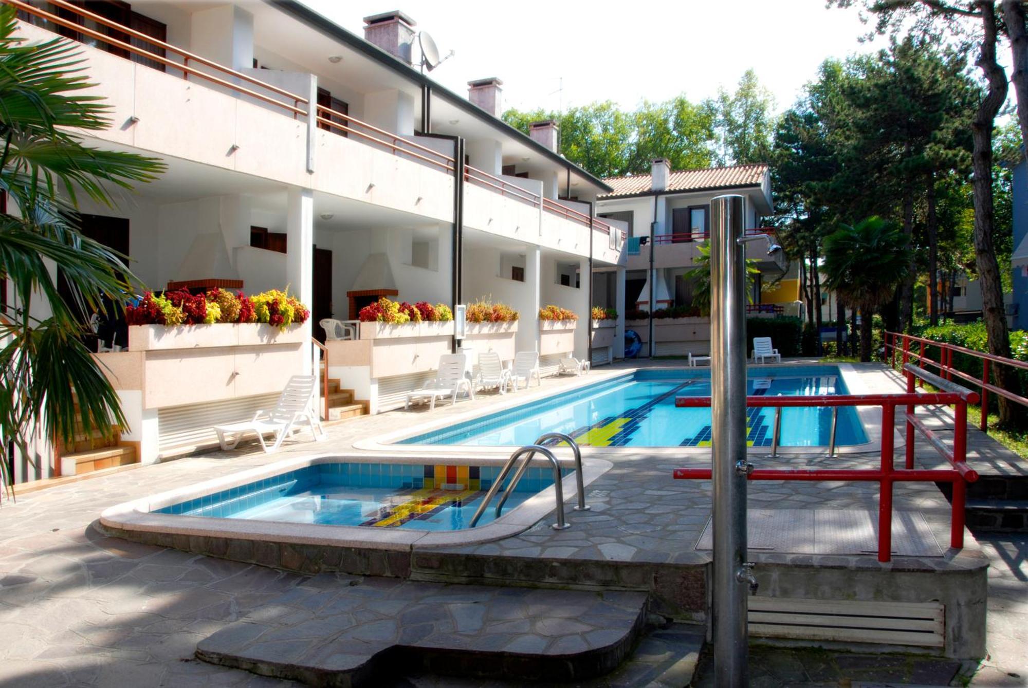 Onda Blu Apartment Bibione Bagian luar foto