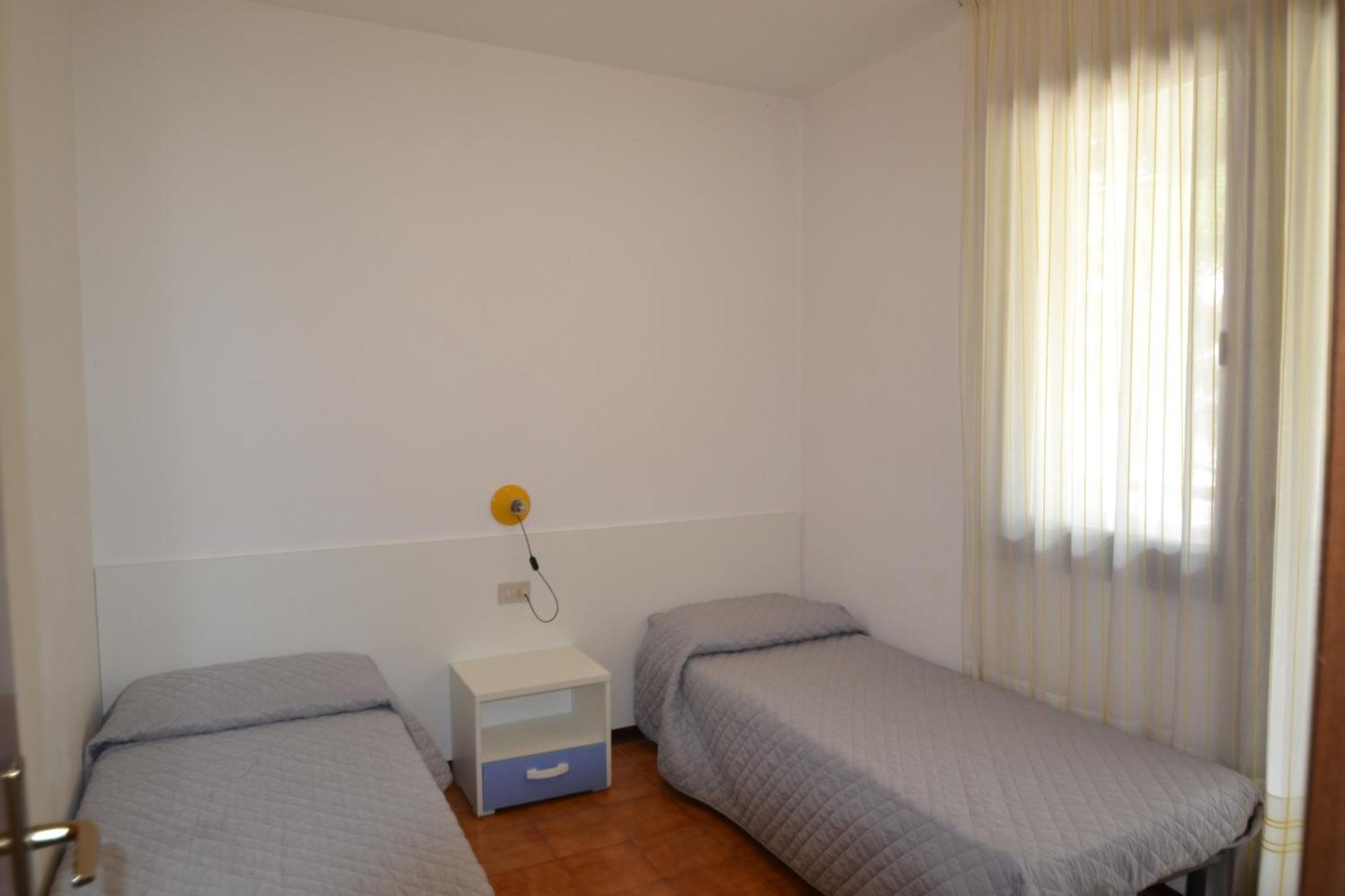 Onda Blu Apartment Bibione Bagian luar foto
