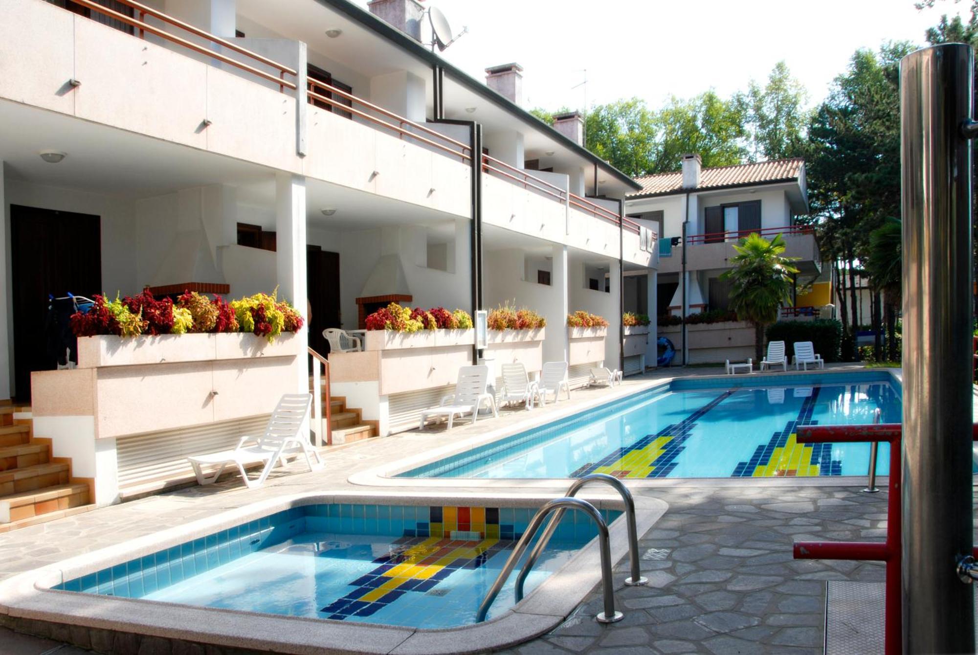 Onda Blu Apartment Bibione Bagian luar foto