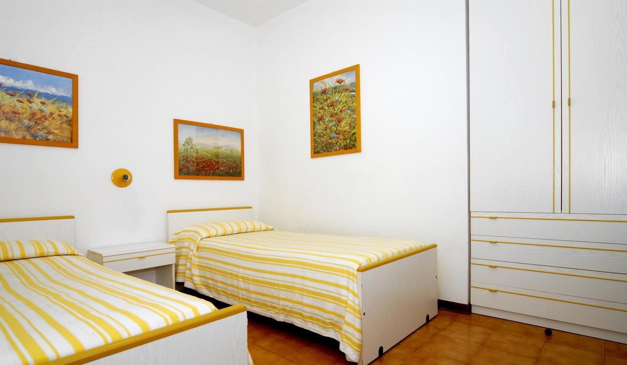 Onda Blu Apartment Bibione Bagian luar foto